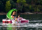 Ah le soir, les tobogans sur le lac